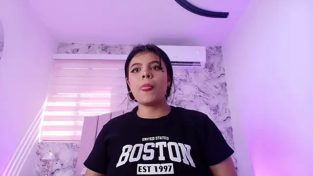 Snapshot of katsumi_yan chatting on April 7, 2026, 7:14 pm katsumi yan online show from April 7, 2026, 7:14 pm