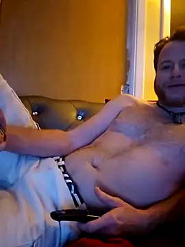 Snapshot of PinellasPlay chatting on December 4, 2025, 11:02 pm PinellasPlay online show from December 4, 2025, 11:02 pm