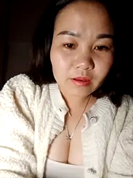 Snapshot of One-two22 chatting on November 28, 2025, 1:14 pm One-two22 online show from November 28, 2025, 1:14 pm