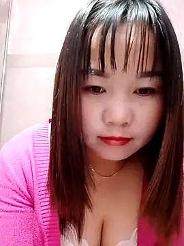 Snapshot of One-two22 chatting on December 14, 2025, 8:35 pm One-two22 online show from December 14, 2025, 8:35 pm