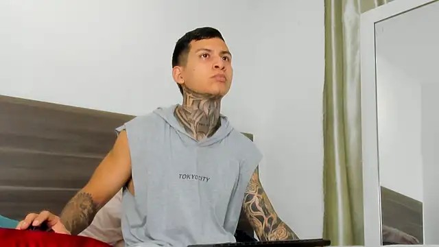 Snapshot of Andrew_sanders68 chatting on December 2, 2025, 11:45 pm Andrew sanders68 online show from December 2, 2025, 11:45 pm