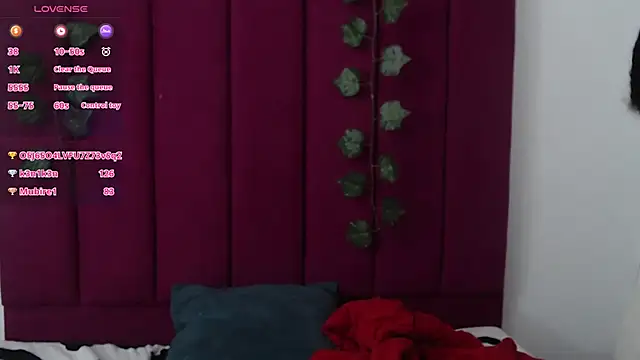 Snapshot of Tinyy_Star chatting on December 3, 2025, 5:04 am Tinyy Star online show from December 3, 2025, 5:04 am