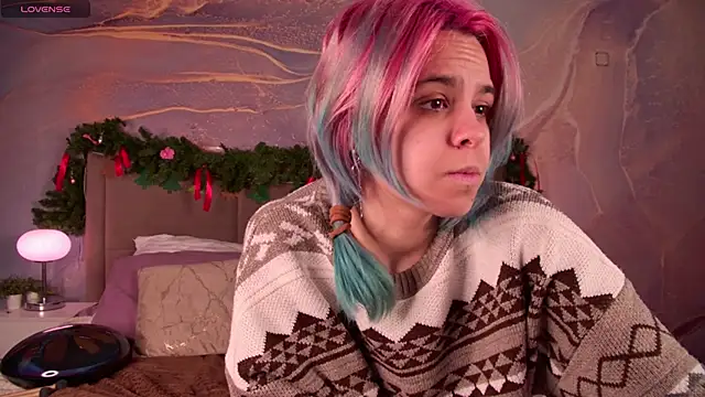 LiraBelle online show from January 12, 2026, 3:12 am