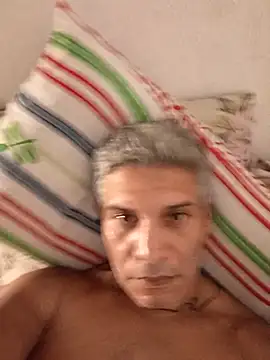 Snapshot of Anderboxx chatting on December 15, 2025, 6:23 pm Anderboxx online show from December 15, 2025, 6:23 pm