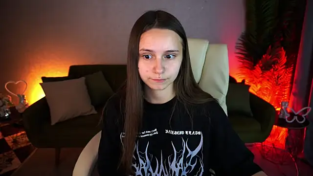 Snapshot of TinyNatalie chatting on June 29, 2026, 7:25 pm TinyNatalie online show from June 29, 2026, 7:25 pm