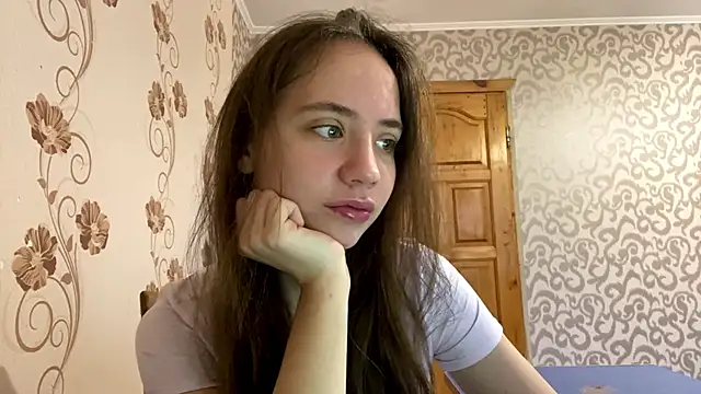 Snapshot of ChandaApplin chatting on December 5, 2025, 7:17 am ChandaApplin online show from December 5, 2025, 7:17 am