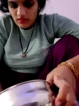 Snapshot of Hot_hania chatting on December 4, 2025, 3:54 pm Hot hania online show from December 4, 2025, 3:54 pm