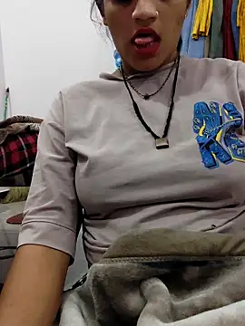 Snapshot of Hot_hania chatting on December 15, 2025, 4:33 pm Hot hania online show from December 15, 2025, 4:33 pm