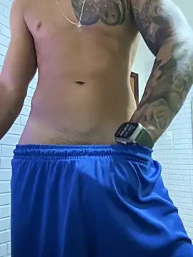 Snapshot of enzofelipe chatting on November 27, 2025, 12:18 pm enzofelipe online show from November 27, 2025, 12:18 pm