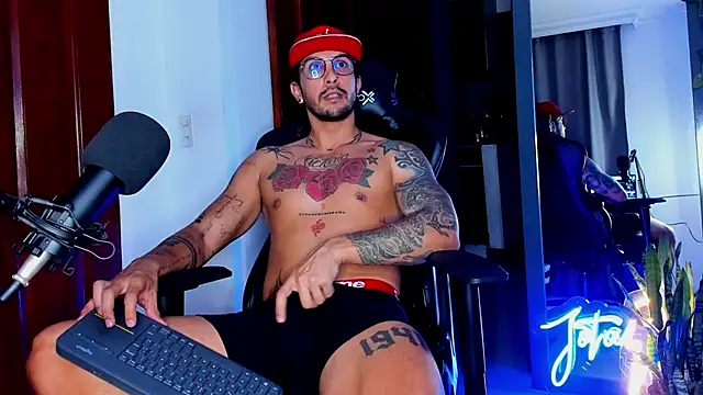 Snapshot of JotaCeliz chatting on November 26, 2025, 11:28 pm JotaCeliz online show from November 26, 2025, 11:28 pm