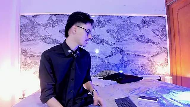 Snapshot of Im_Dayros chatting on November 30, 2025, 7:07 pm Im Dayros online show from November 30, 2025, 7:07 pm