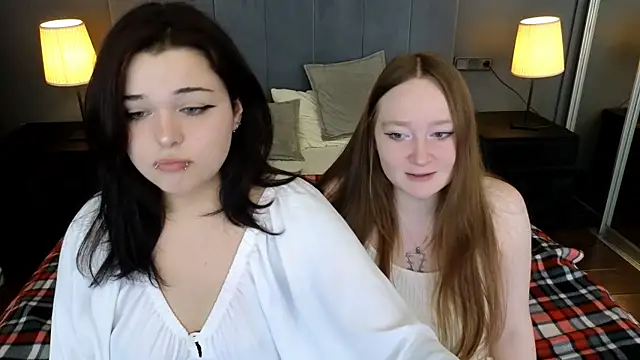 Snapshot of VikiBlossom chatting on December 15, 2025, 8:57 pm VikiBlossom online show from December 15, 2025, 8:57 pm