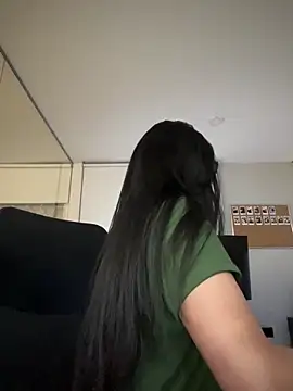 Snapshot of TAMARALEWISMD chatting on December 14, 2025, 3:23 am TAMARALEWISMD online show from December 14, 2025, 3:23 am