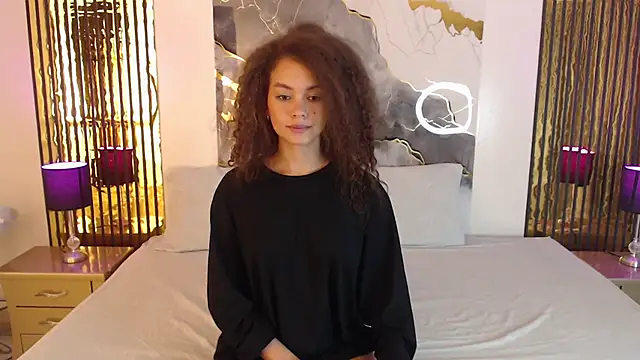 Snapshot of MiticaBrennet_ chatting on December 17, 2025, 5:13 am MiticaBrennet online show from December 17, 2025, 5:13 am