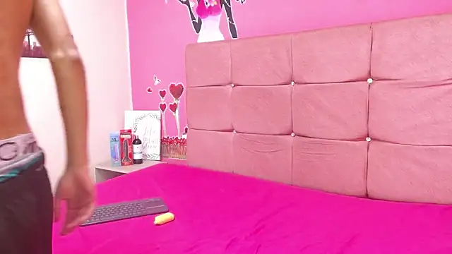 Snapshot of maverickhotson303av chatting on December 4, 2025, 4:55 am maverickhotson303av online show from December 4, 2025, 4:55 am