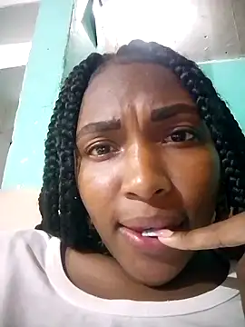 Snapshot of KiaracCastilo chatting on November 29, 2025, 2:58 am KiaracCastilo online show from November 29, 2025, 2:58 am