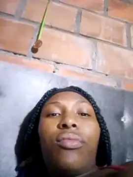 Snapshot of KiaracCastilo chatting on December 4, 2025, 8:17 pm KiaracCastilo online show from December 4, 2025, 8:17 pm