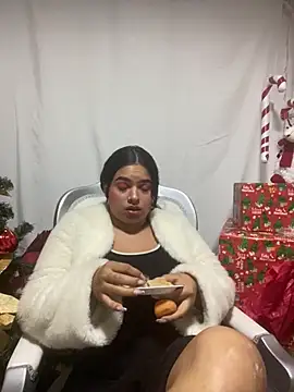 Snapshot of Ambar85 chatting on December 4, 2025, 10:51 pm Ambar85 online show from December 4, 2025, 10:51 pm