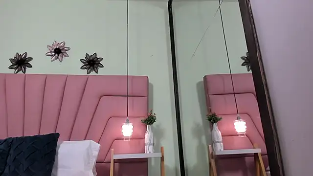 Ambar85 online show from March 1, 2026, 11:01 am