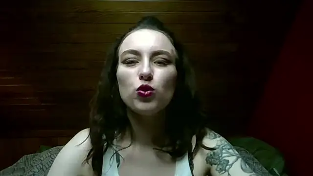 RubyBigBoobs online show from April 14, 2026, 1:39 pm