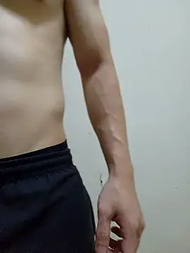 Valerious180 online show from April 4, 2026, 5:21 pm