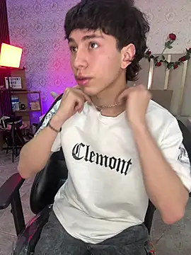 kaelwolf tay online show from April 1, 2026, 7:11 pm