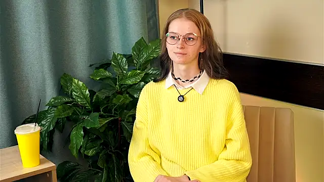 Snapshot of ToyaPletz chatting on November 23, 2025, 10:37 am ToyaPletz online show from November 23, 2025, 10:37 am