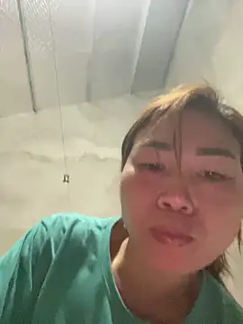 meganmeo online show from March 12, 2026, 5:24 am