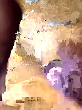 Snapshot of sqdxxx chatting on December 2, 2025, 4:02 pm sqdxxx online show from December 2, 2025, 4:02 pm