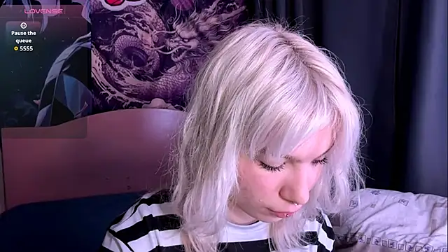 Snapshot of LolaDollyMur chatting on November 24, 2025, 7:13 pm LolaDollyMur online show from November 24, 2025, 7:13 pm