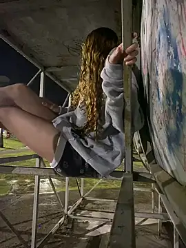 Snapshot of Labby18 chatting on December 1, 2025, 3:22 am Labby18 online show from December 1, 2025, 3:22 am