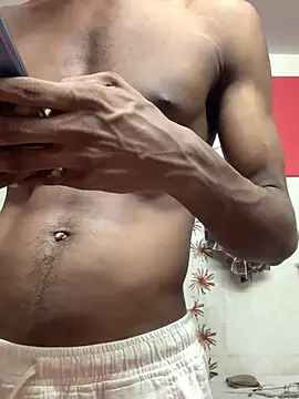 akgymnastic77Z online show from May 6, 2026, 5:07 pm