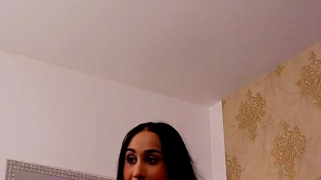 Snapshot of AmarunJade chatting on December 4, 2025, 4:55 am AmarunJade online show from December 4, 2025, 4:55 am