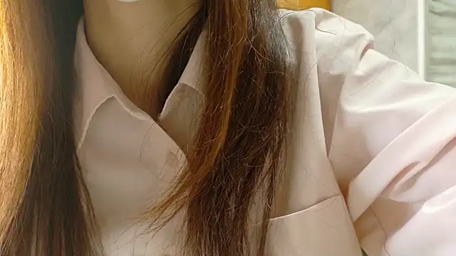 Snapshot of _NATSUMI chatting on November 26, 2025, 2:40 pm NATSUMI online show from November 26, 2025, 2:40 pm