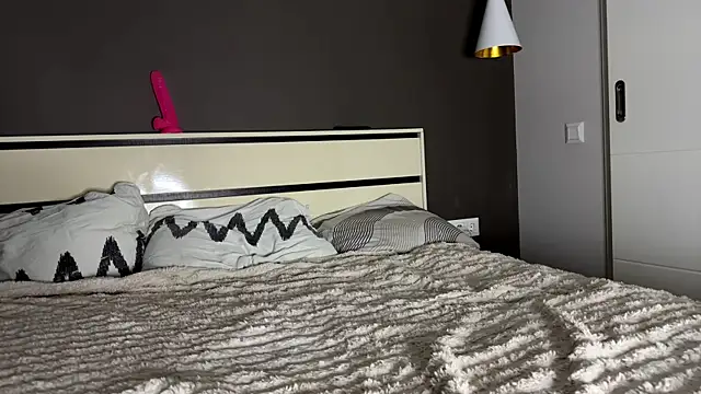 Snapshot of stellaqt chatting on December 15, 2025, 3:49 pm stellaqt online show from December 15, 2025, 3:49 pm