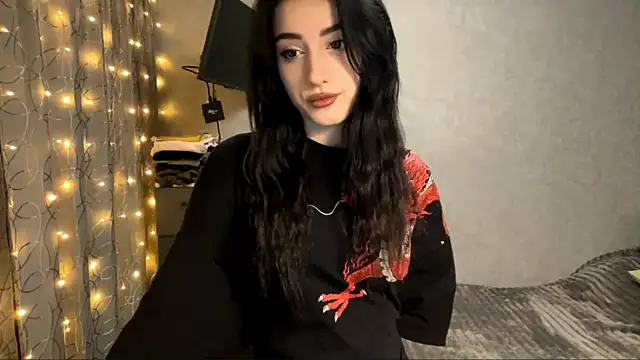 Snapshot of Meowluly chatting on December 14, 2025, 9:08 pm Meowluly online show from December 14, 2025, 9:08 pm