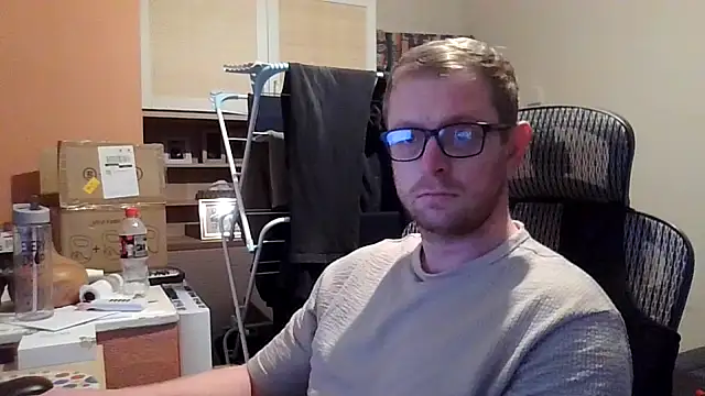 Snapshot of randomgin chatting on December 16, 2025, 4:01 pm randomgin online show from December 16, 2025, 4:01 pm