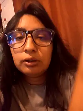 Bizcochitoc4 online show from December 4, 2025, 2:15 pm