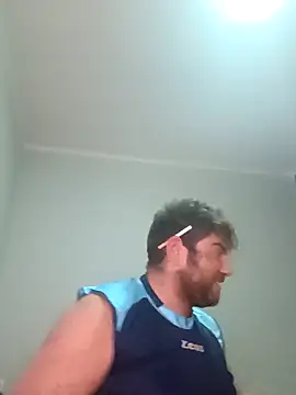 Snapshot of ziopaglia chatting on November 30, 2025, 5:17 pm ziopaglia online show from November 30, 2025, 5:17 pm