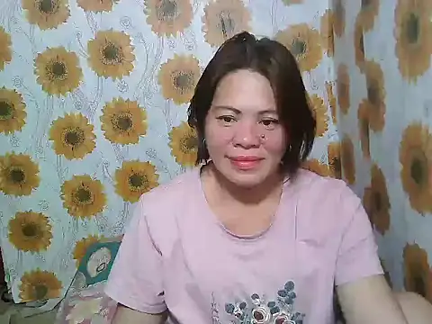 Smilinglovely online show from January 6, 2026, 1:04 pm