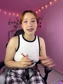 Snapshot of Davne_ chatting on April 11, 2026, 3:16 pm Davne online show from April 11, 2026, 3:16 pm