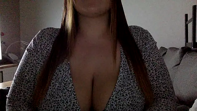 Blue-Coxy online show from December 2, 2025, 10:27 pm