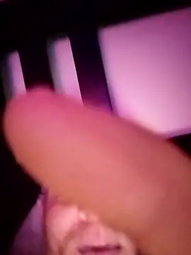 Snapshot of Streetworkout chatting on January 19, 2026, 12:03 am Streetworkout online show from January 19, 2026, 12:03 am