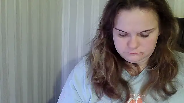 Snapshot of HarmonyKareraa chatting on November 25, 2025, 8:42 pm HarmonyKareraa online show from November 25, 2025, 8:42 pm