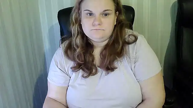 Snapshot of HarmonyKareraa chatting on December 2, 2025, 2:12 pm HarmonyKareraa online show from December 2, 2025, 2:12 pm