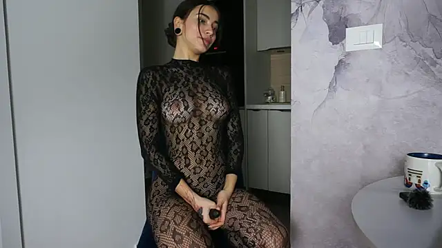 Snapshot of LianixLoverx chatting on December 13, 2025, 10:48 pm LianixLoverx online show from December 13, 2025, 10:48 pm