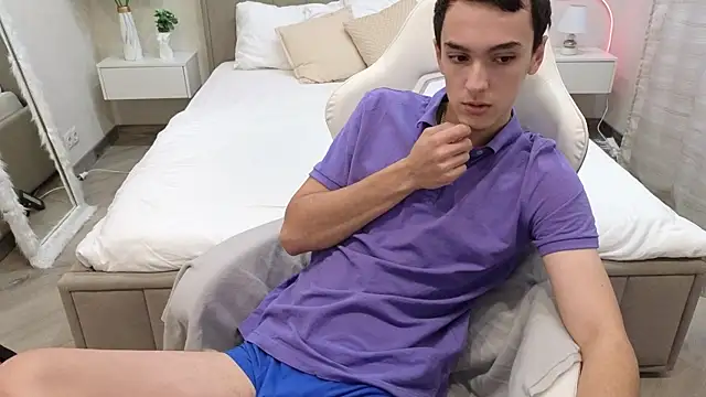 Snapshot of MoonlinSkinn chatting on November 27, 2025, 8:05 am MoonlinSkinn online show from November 27, 2025, 8:05 am