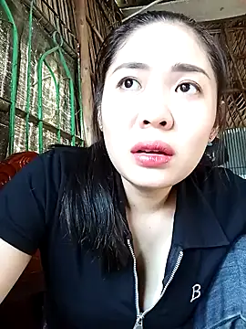 Snapshot of Lin-kute98 chatting on February 16, 2026, 1:24 am Lin-kute98 online show from February 16, 2026, 1:24 am