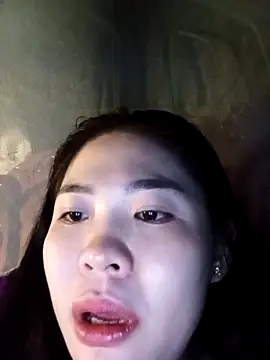 Snapshot of Lin-kute98 chatting on February 16, 2026, 2:35 pm Lin-kute98 online show from February 16, 2026, 2:35 pm