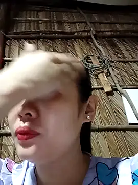 Snapshot of Lin-kute98 chatting on April 15, 2026, 10:32 pm Lin-kute98 online show from April 15, 2026, 10:32 pm